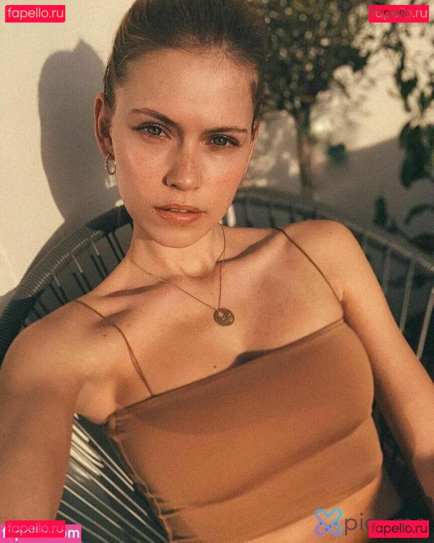 Melanie Kroll Onlyfans Photo Gallery 