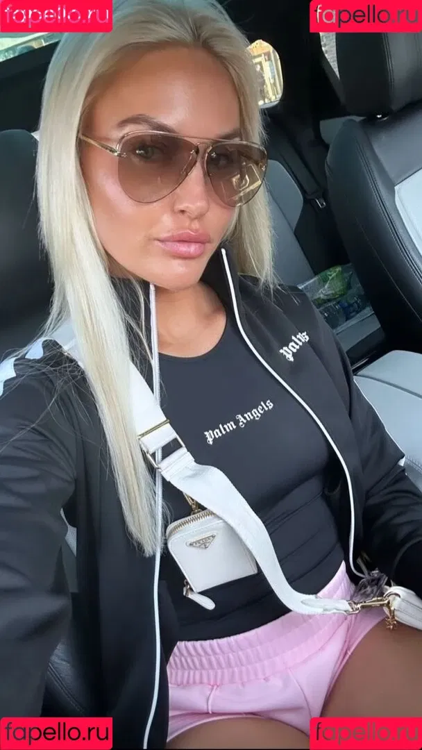 Charley Hull Onlyfans Photo Gallery 