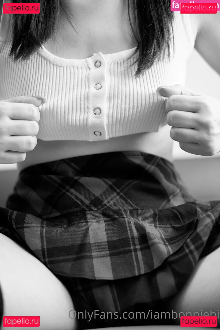 IamBonnieBi Onlyfans Photo Gallery 