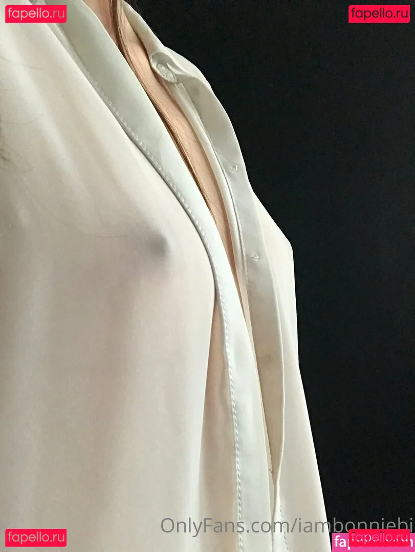 IamBonnieBi Onlyfans Photo Gallery 