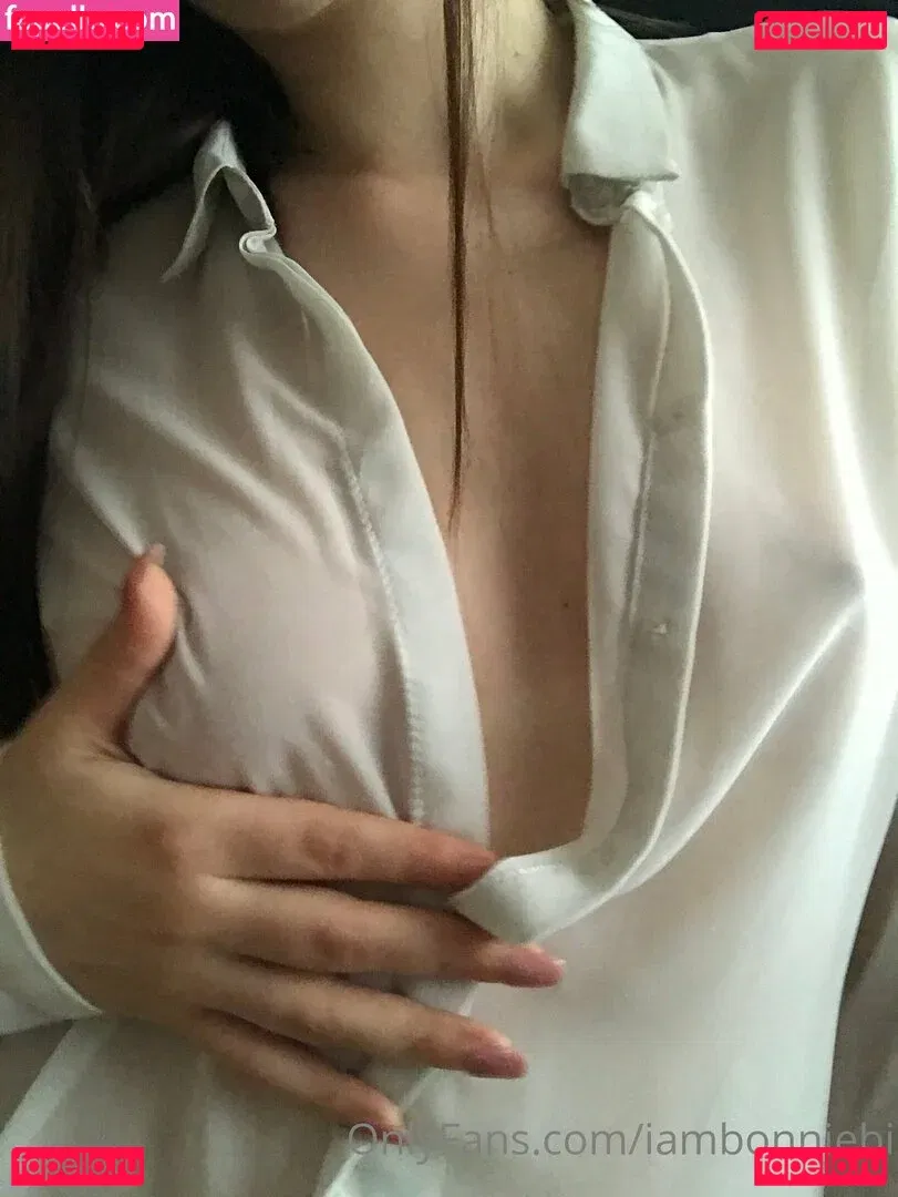 IamBonnieBi Onlyfans Photo Gallery 