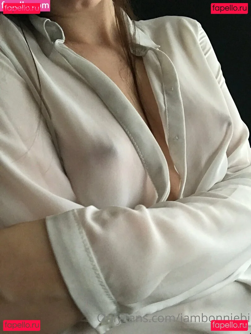 IamBonnieBi Onlyfans Photo Gallery 