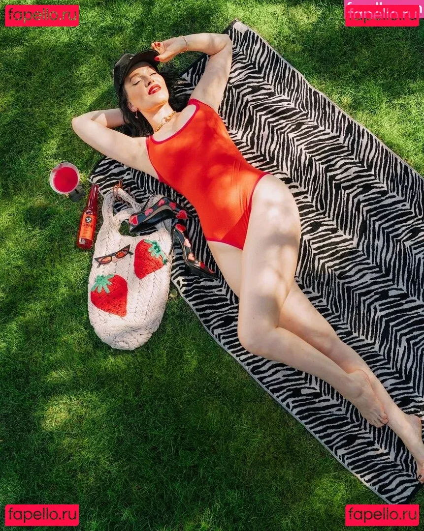 Dasha Astafieva Onlyfans Photo Gallery 