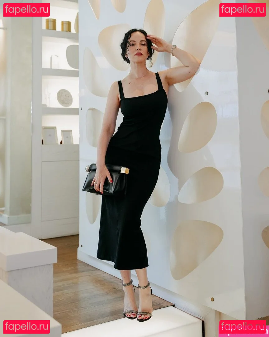 Dasha Astafieva Onlyfans Photo Gallery 