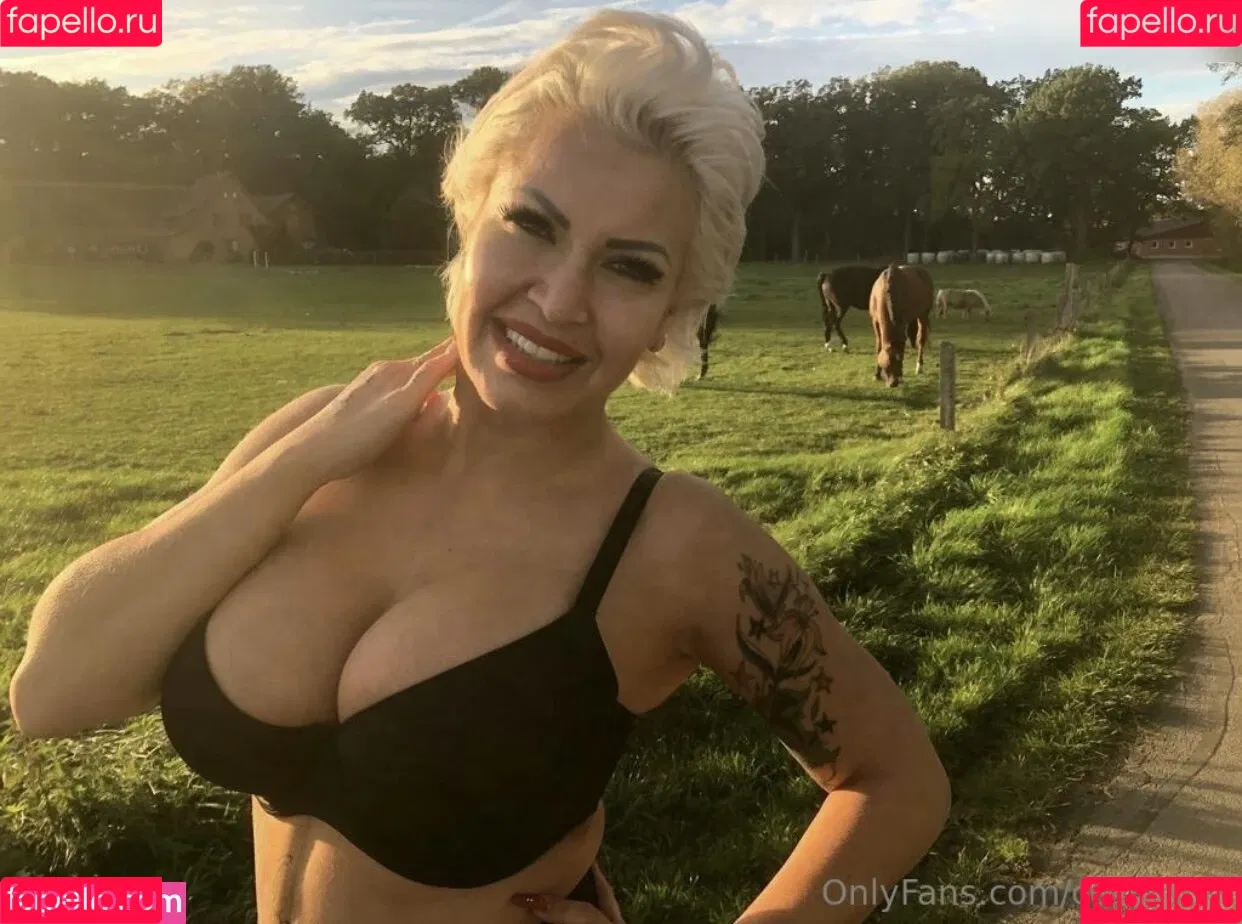 Ginger Costello Wollersheim Onlyfans Photo Gallery 