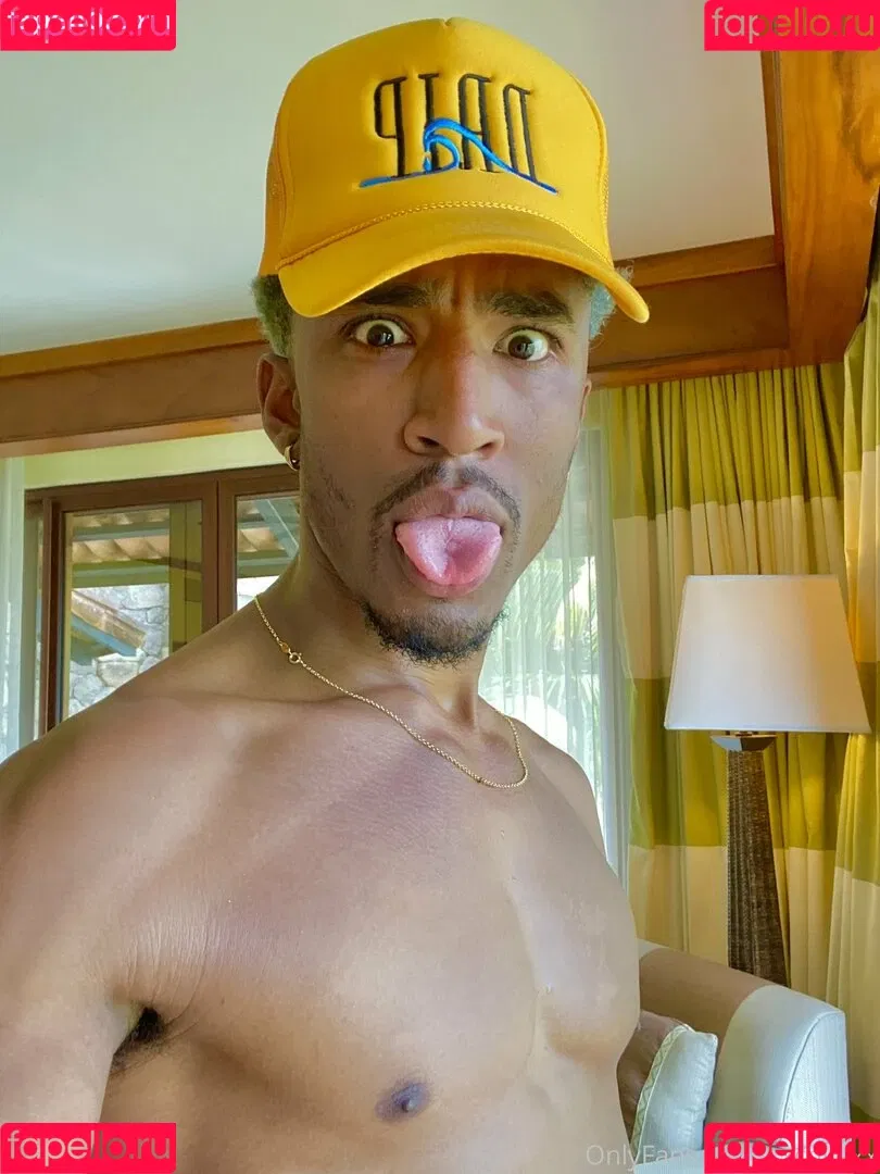 xx.chilo Onlyfans Photo Gallery 