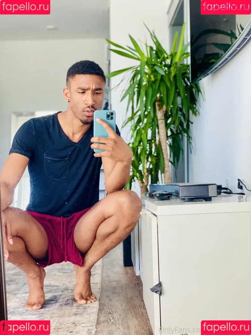 xx.chilo Onlyfans Photo Gallery 
