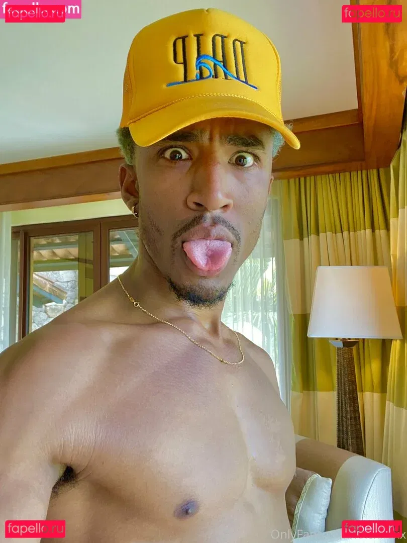 xx.chilo Onlyfans Photo Gallery 