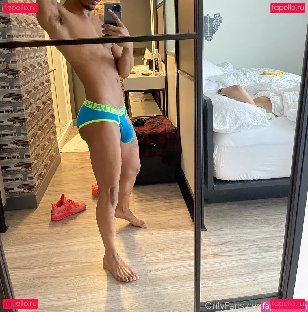 xx.chilo Onlyfans Photo Gallery 