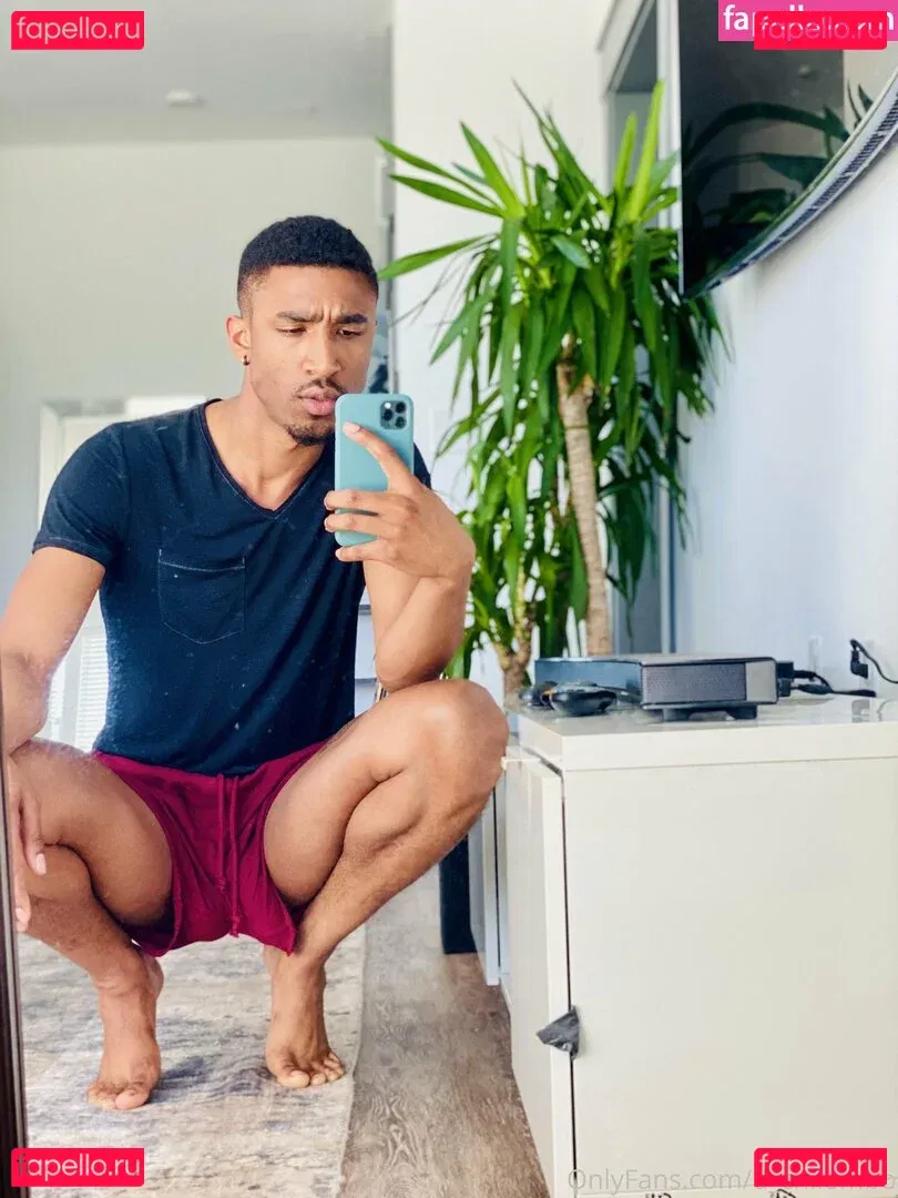 xx.chilo Onlyfans Photo Gallery 