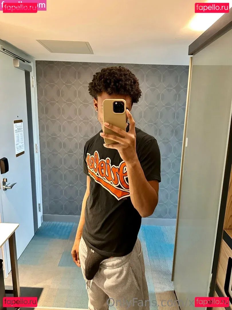 xx.chilo Onlyfans Photo Gallery 