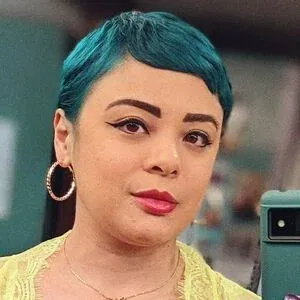 Evelyn Vinyl Onlyfans Photo Gallery 