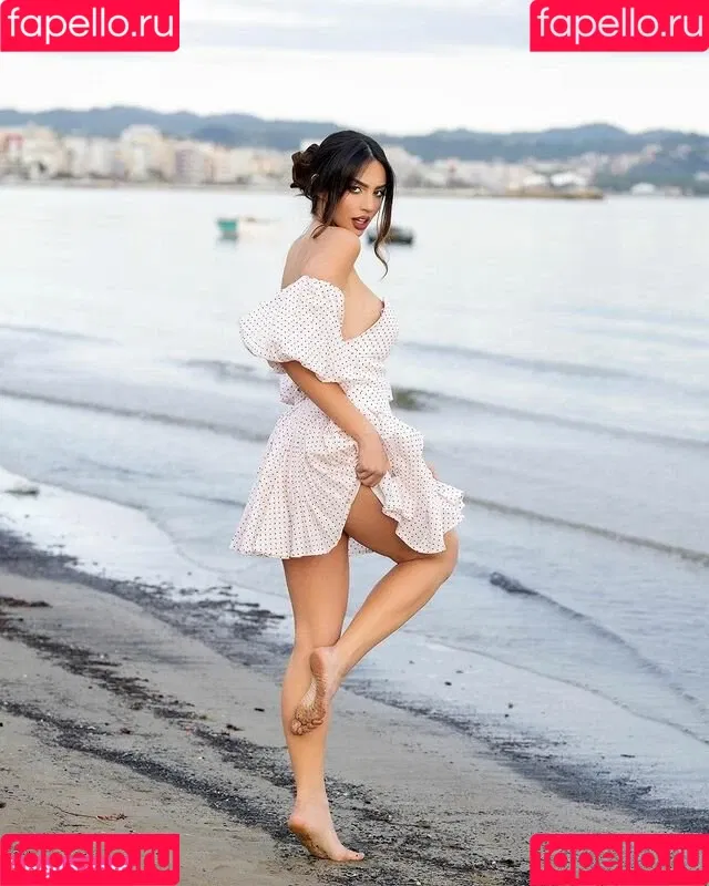 Leila Kraja Onlyfans Photo Gallery 