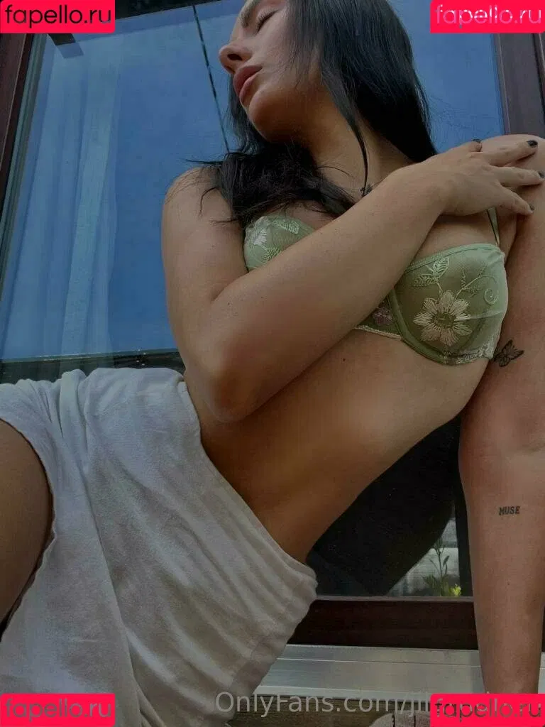 Jil Grudner Onlyfans Photo Gallery 