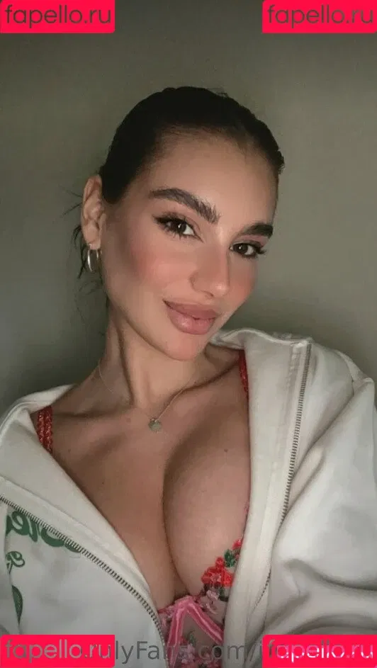 Jil Grudner Onlyfans Photo Gallery 