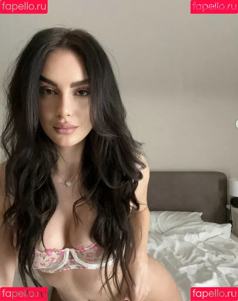 Jil Grudner Onlyfans Photo Gallery 