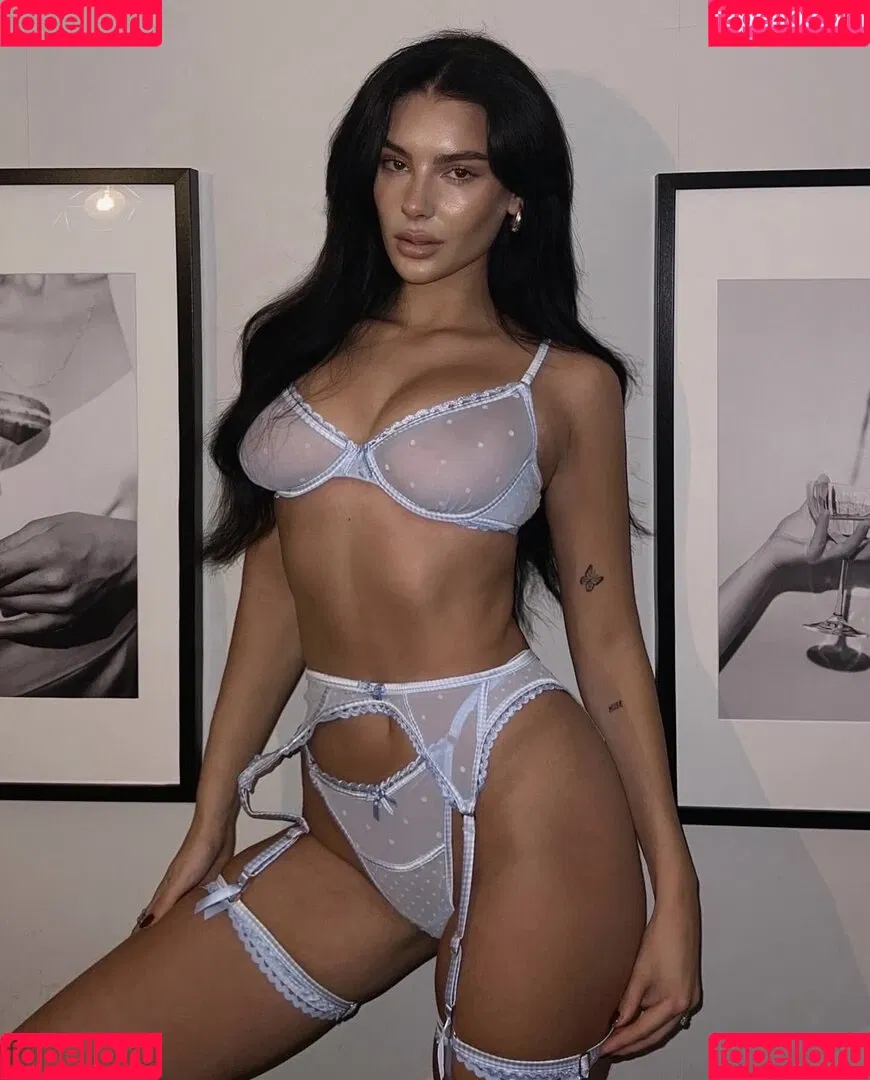 Jil Grudner Onlyfans Photo Gallery 