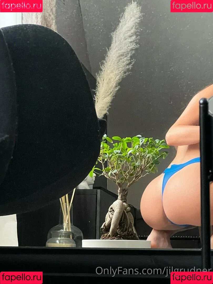 Jil Grudner Onlyfans Photo Gallery 
