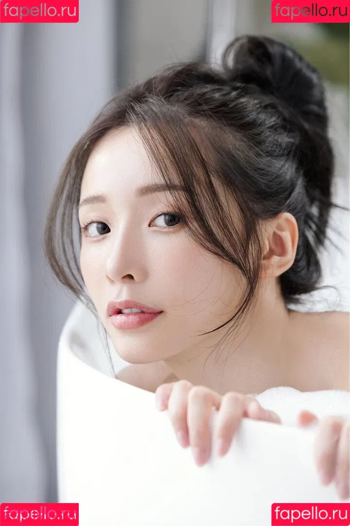 Iris Xiao Onlyfans Photo Gallery 