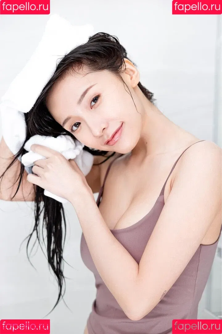 Iris Xiao Onlyfans Photo Gallery 