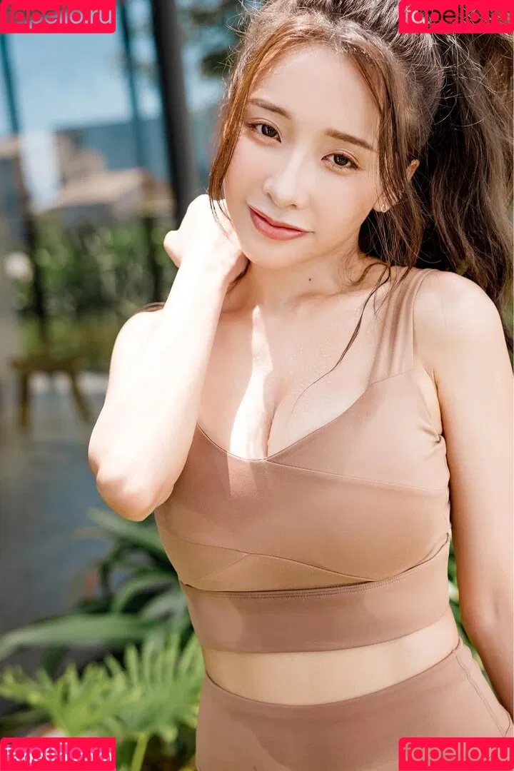 Iris Xiao Onlyfans Photo Gallery 