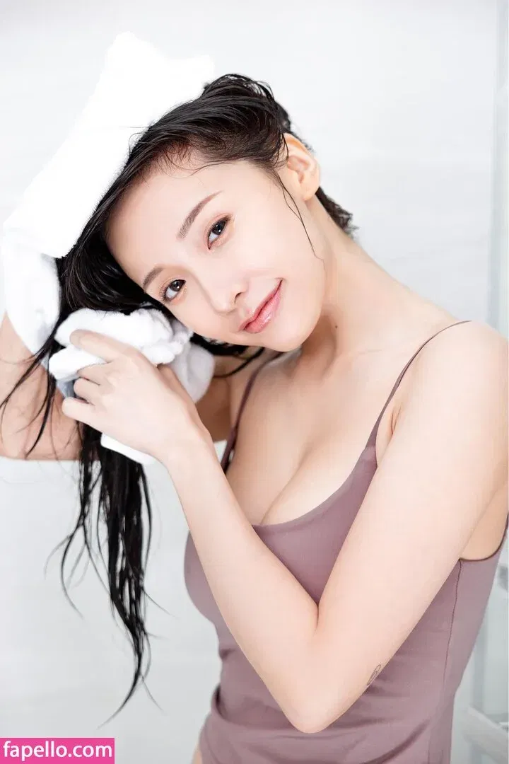 Iris Xiao Onlyfans Photo Gallery 