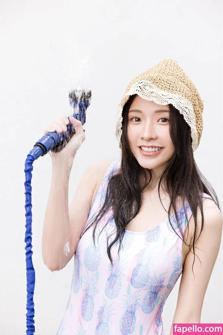 Iris Xiao Onlyfans Photo Gallery 