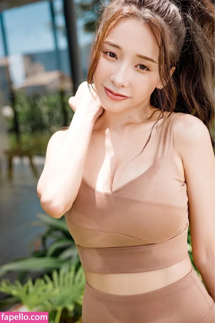 Iris Xiao Onlyfans Photo Gallery 