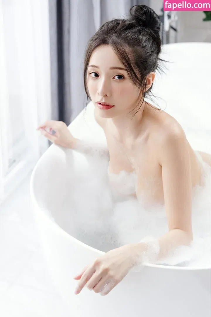 Iris Xiao Onlyfans Photo Gallery 