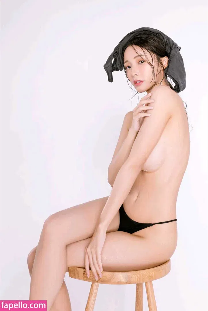 Iris Xiao Onlyfans Photo Gallery 
