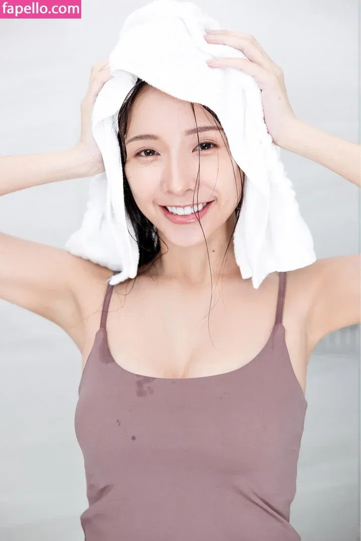 Iris Xiao Onlyfans Photo Gallery 