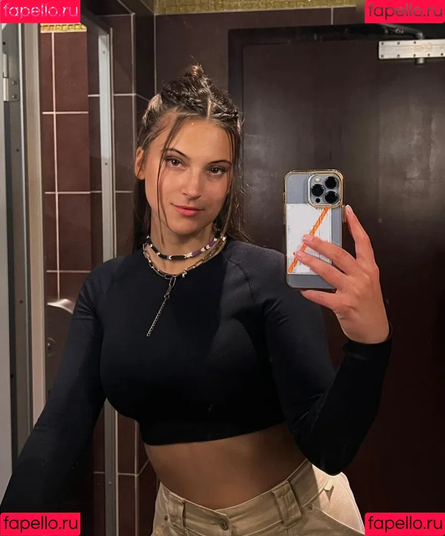 Vici Onlyfans Photo Gallery 