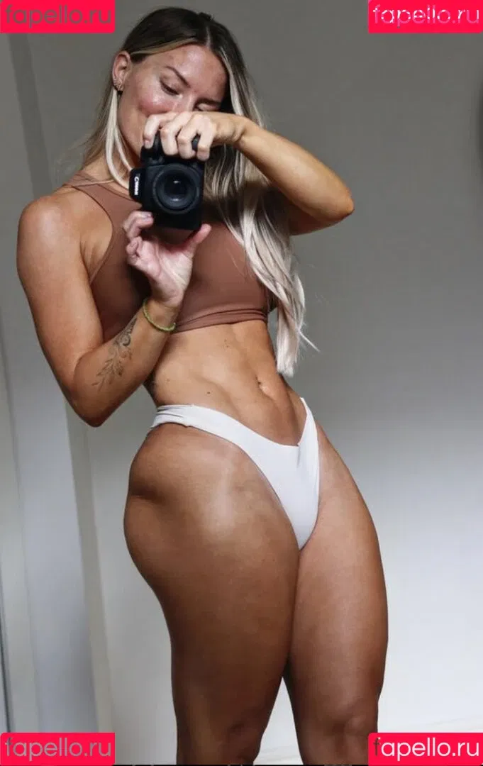 frokenhedstrom Onlyfans Photo Gallery 