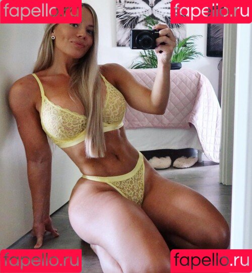 frokenhedstrom Onlyfans Photo Gallery 