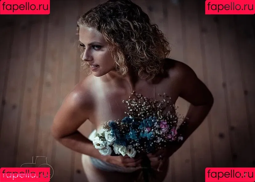 Viviens Landleben Onlyfans Photo Gallery 