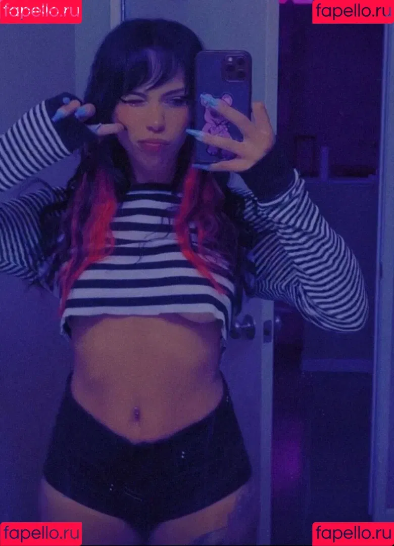 Suikomu Onlyfans Photo Gallery 