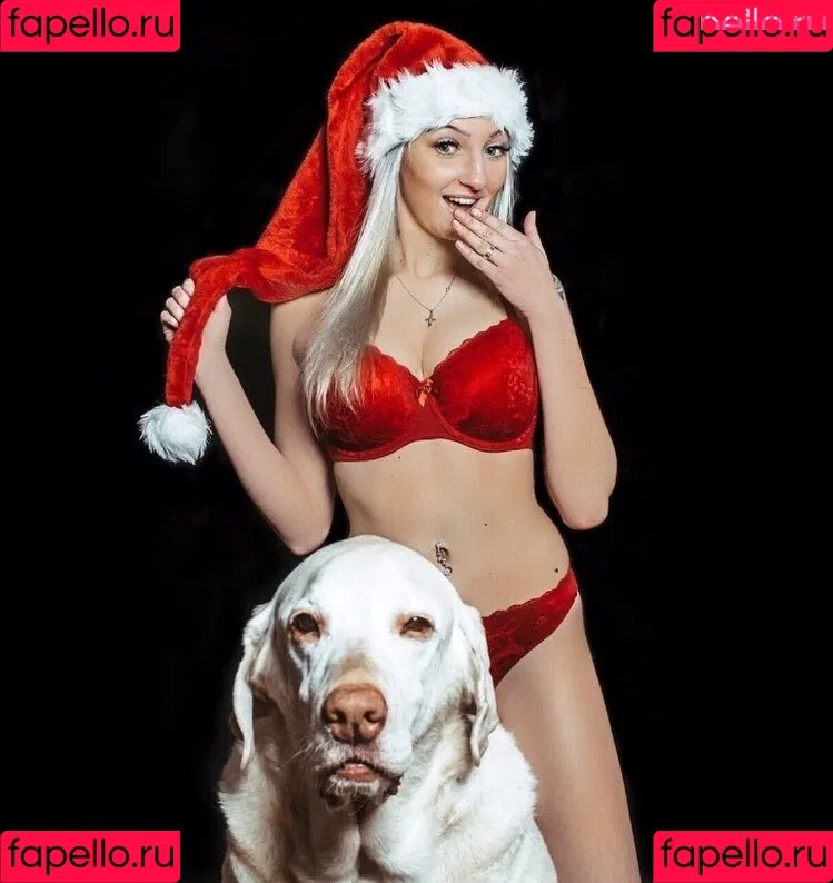 Gina Holly Onlyfans Photo Gallery 