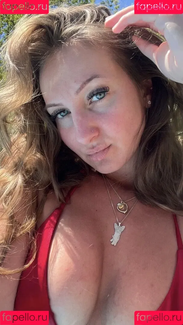 Gina Holly Onlyfans Photo Gallery 