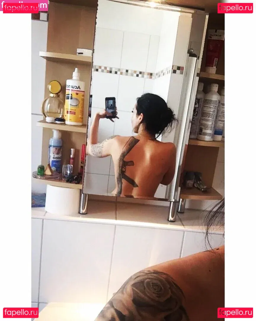 Gina Holly Onlyfans Photo Gallery 