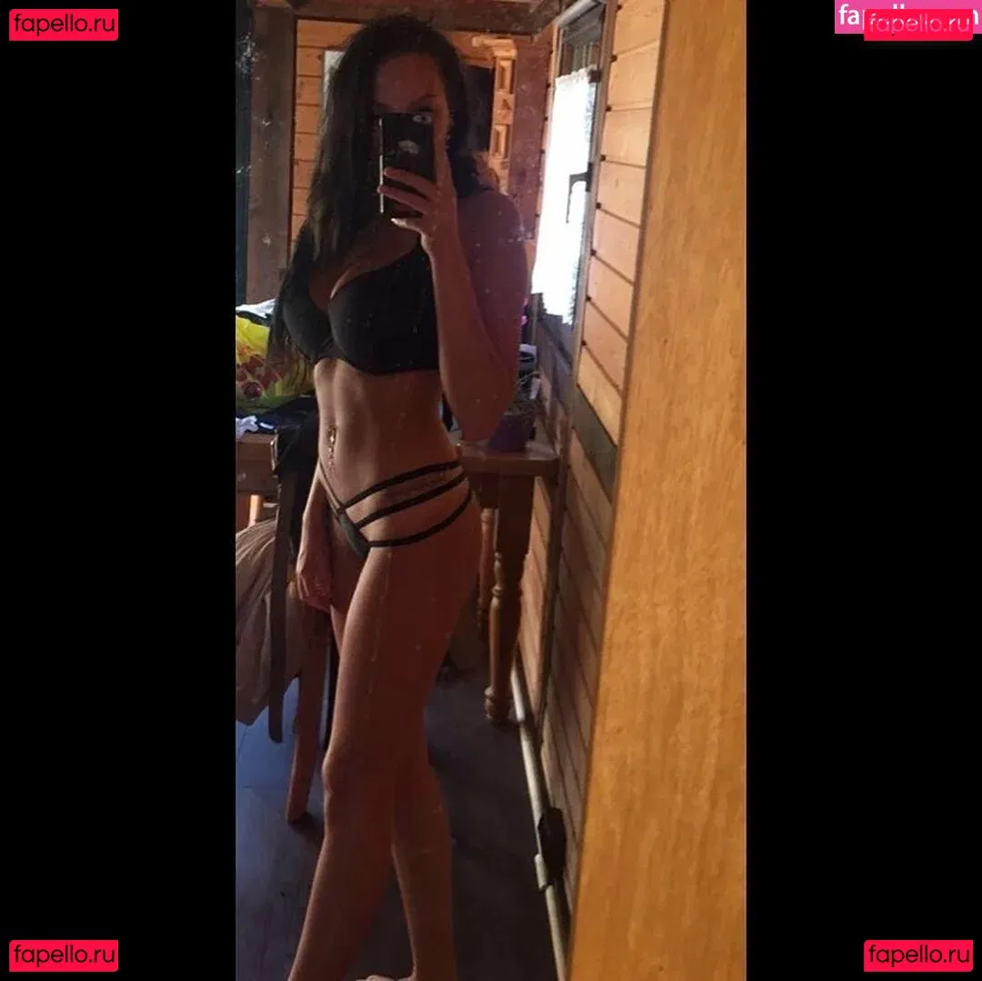 Gina Holly Onlyfans Photo Gallery 