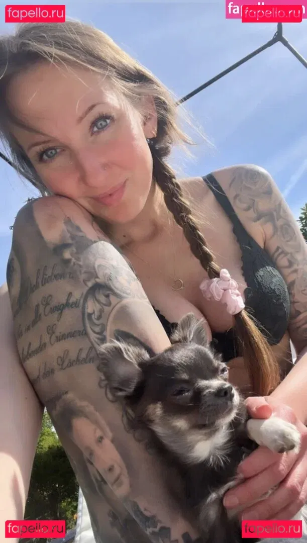 Gina Holly Onlyfans Photo Gallery 