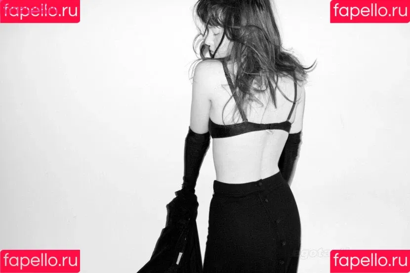 Paz De La Huerta Onlyfans Photo Gallery 