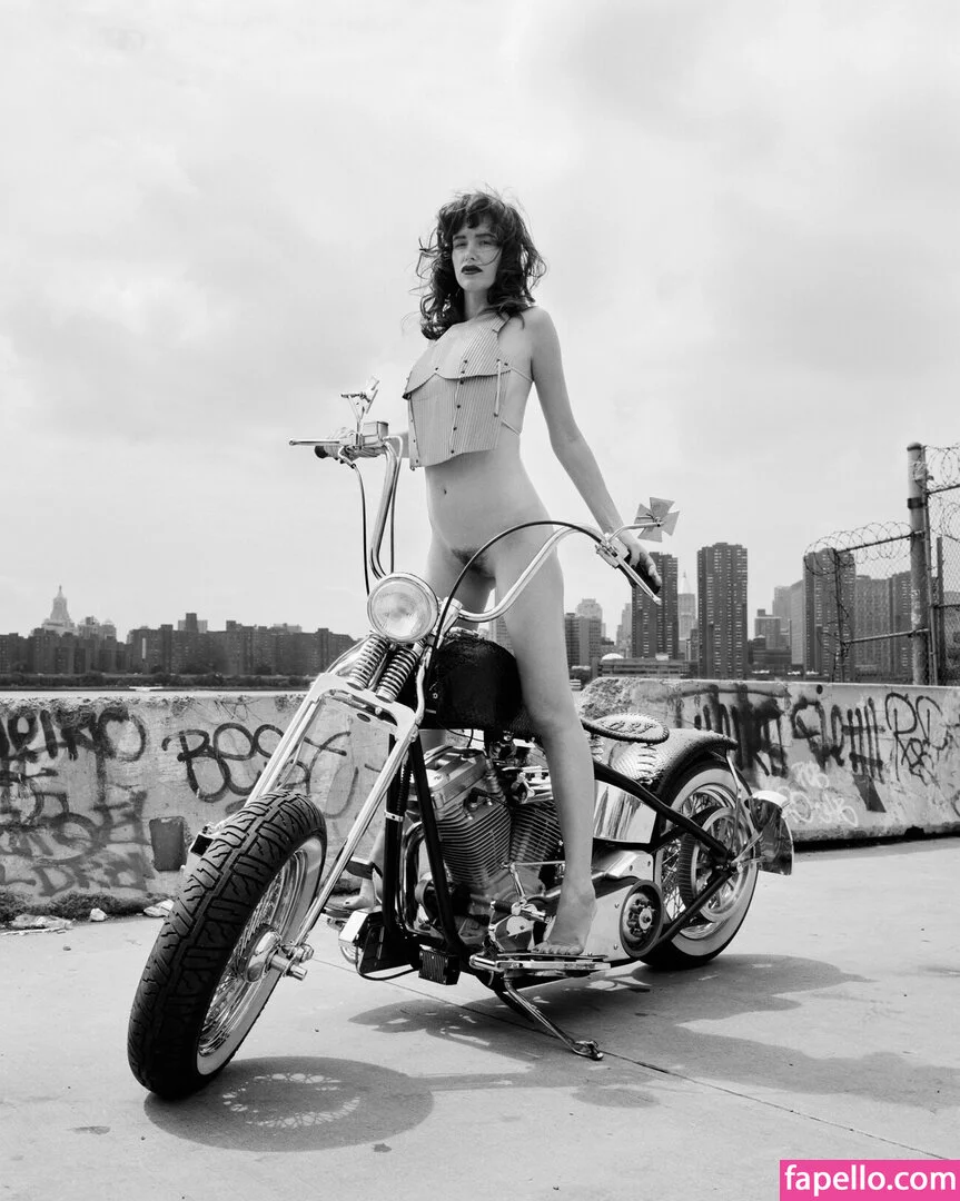 Paz De La Huerta Onlyfans Photo Gallery 