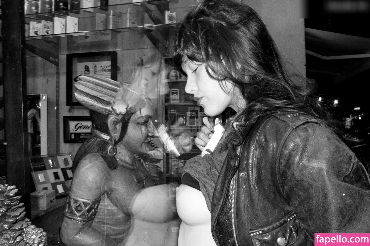 Paz De La Huerta Onlyfans Photo Gallery 