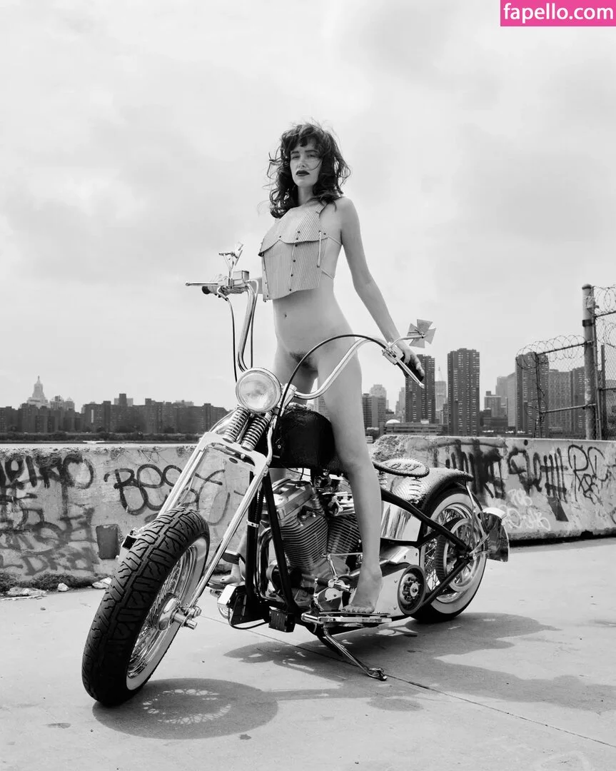 Paz De La Huerta Onlyfans Photo Gallery 