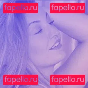 skyeevans Onlyfans Photo Gallery 