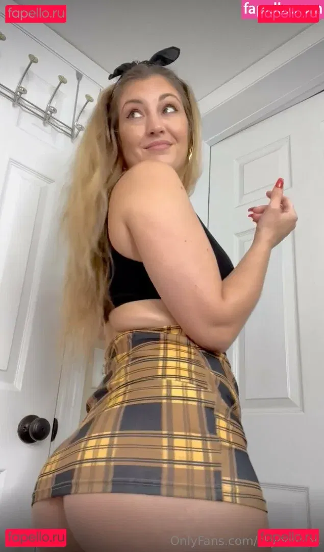 skyeevans Onlyfans Photo Gallery 