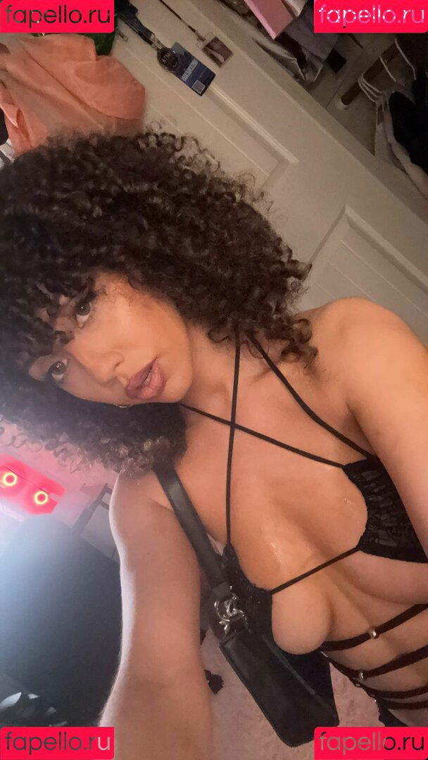 Megan Botnick Onlyfans Photo Gallery 