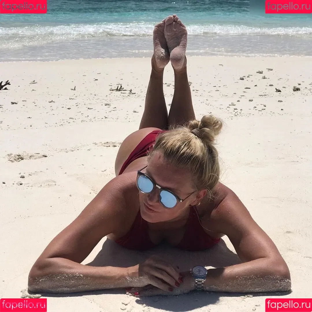 Magdalena Brzeska Onlyfans Photo Gallery 