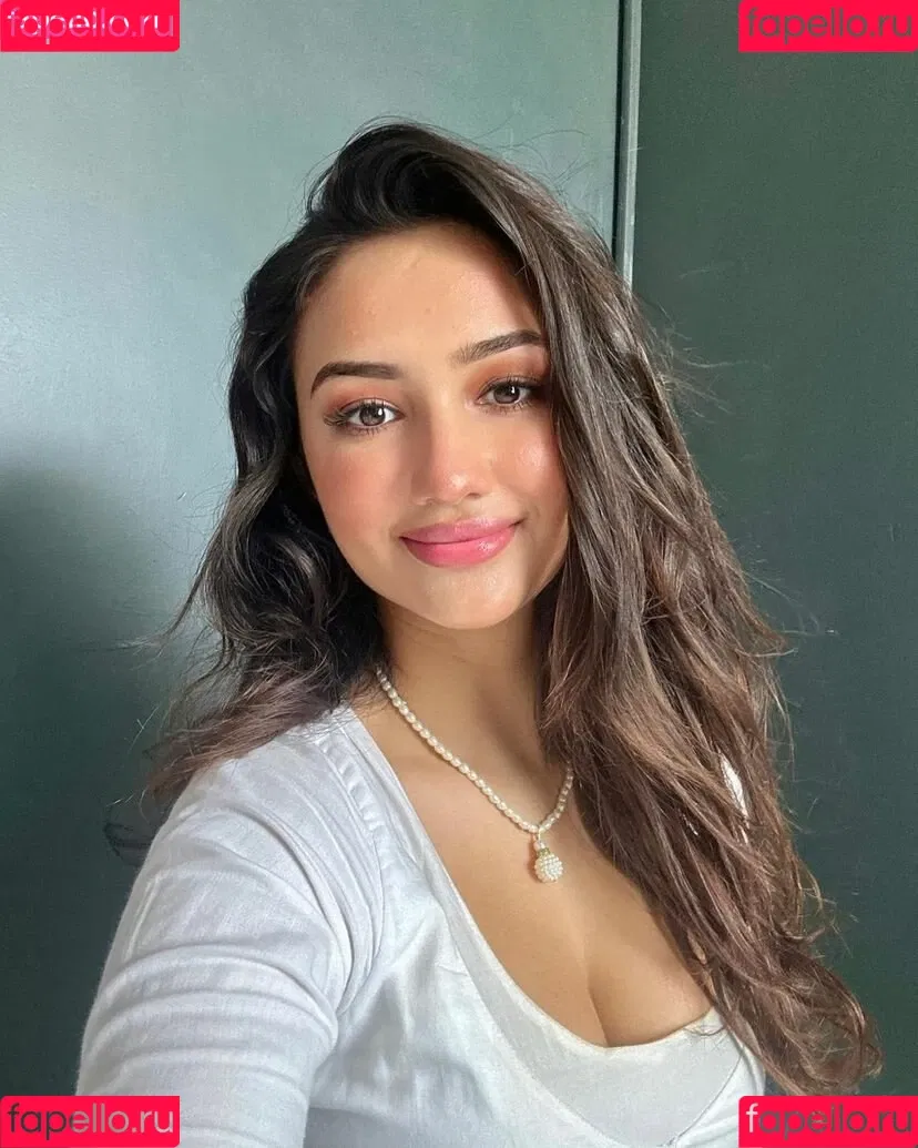 Akanksha Sharma Onlyfans Photo Gallery 